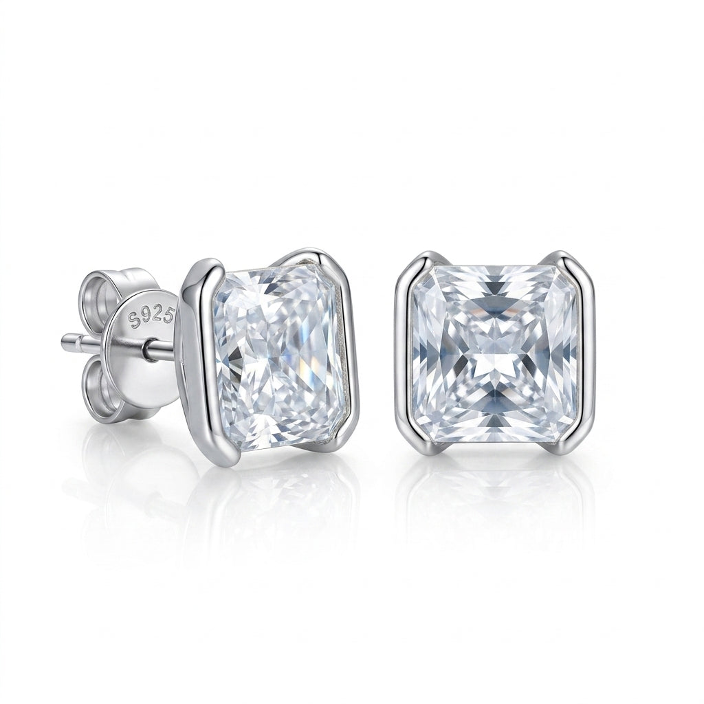 Asscher Kesim Half Bezel Mozanit Küpe | 8 CT Toplam