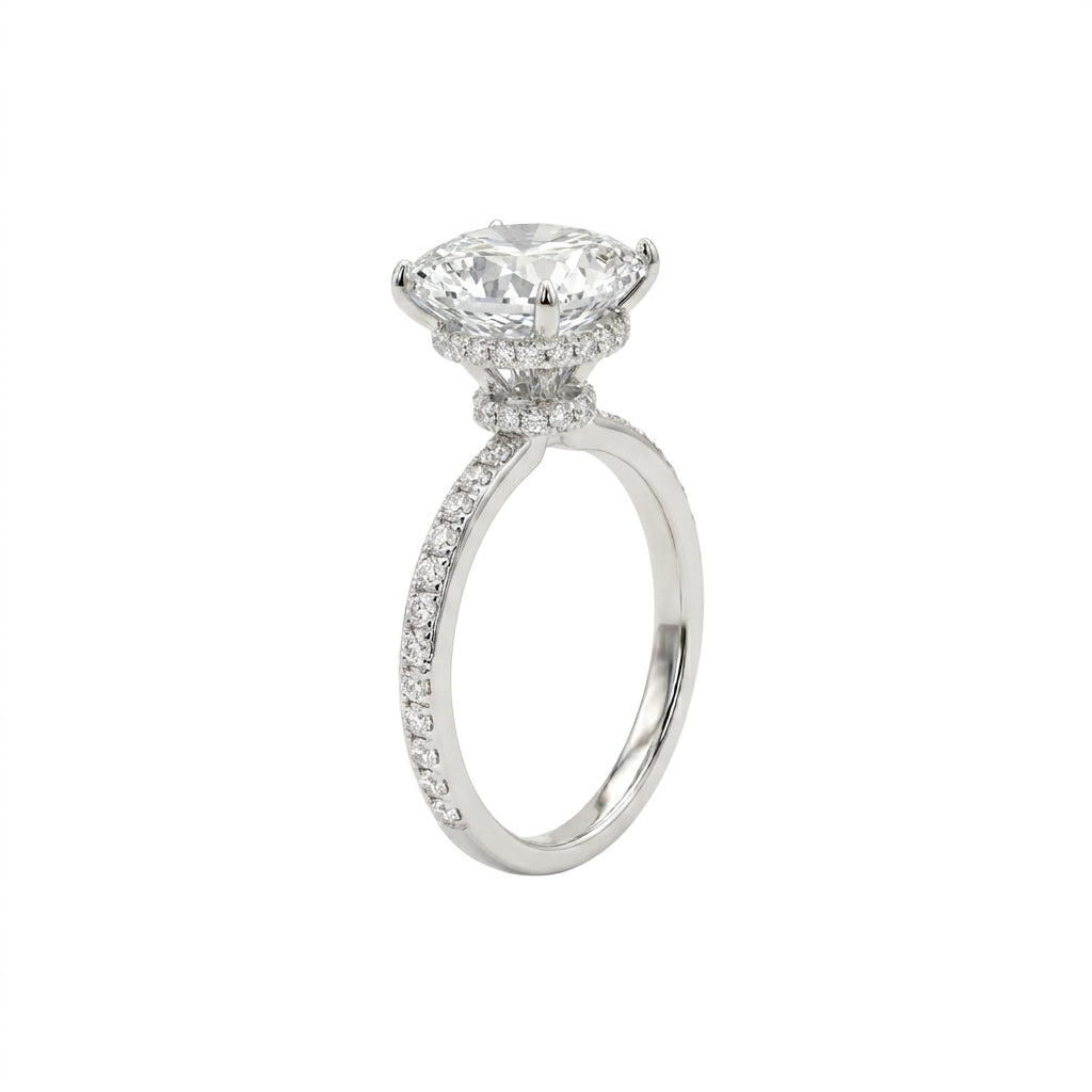 Hidden Halo Oval Mozanit Tek Taş Yüzük | 2 CT
