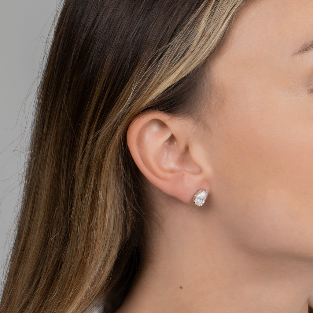 Mozanit Taşlı Tektaş Küpe