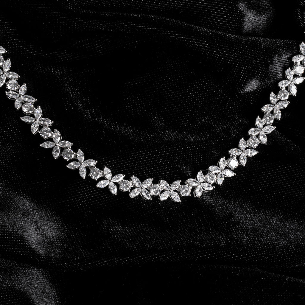 Markiz Taşlı Su Yolu Kolye