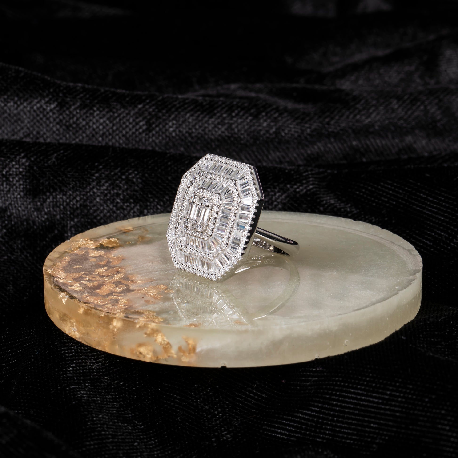 Baget Taşlı Yüzük