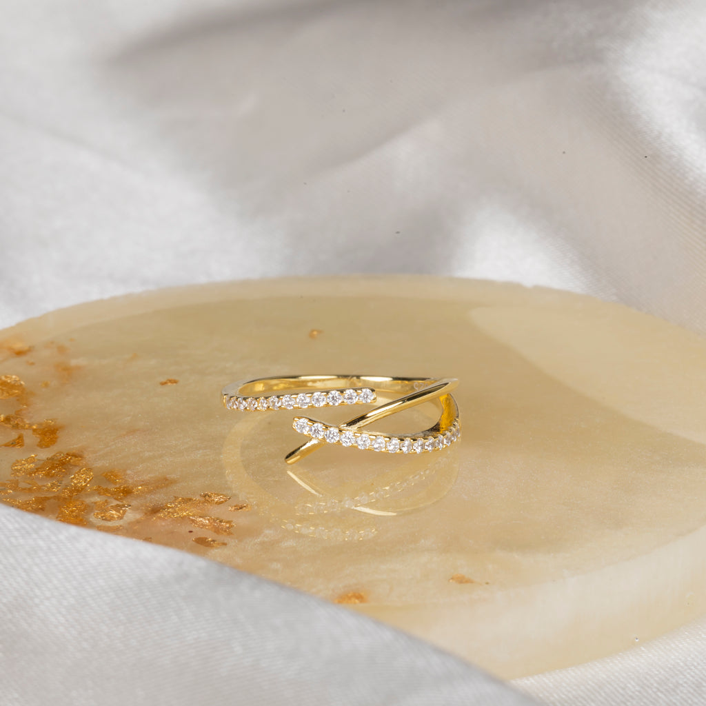 Minimal Taşlı Yüzük