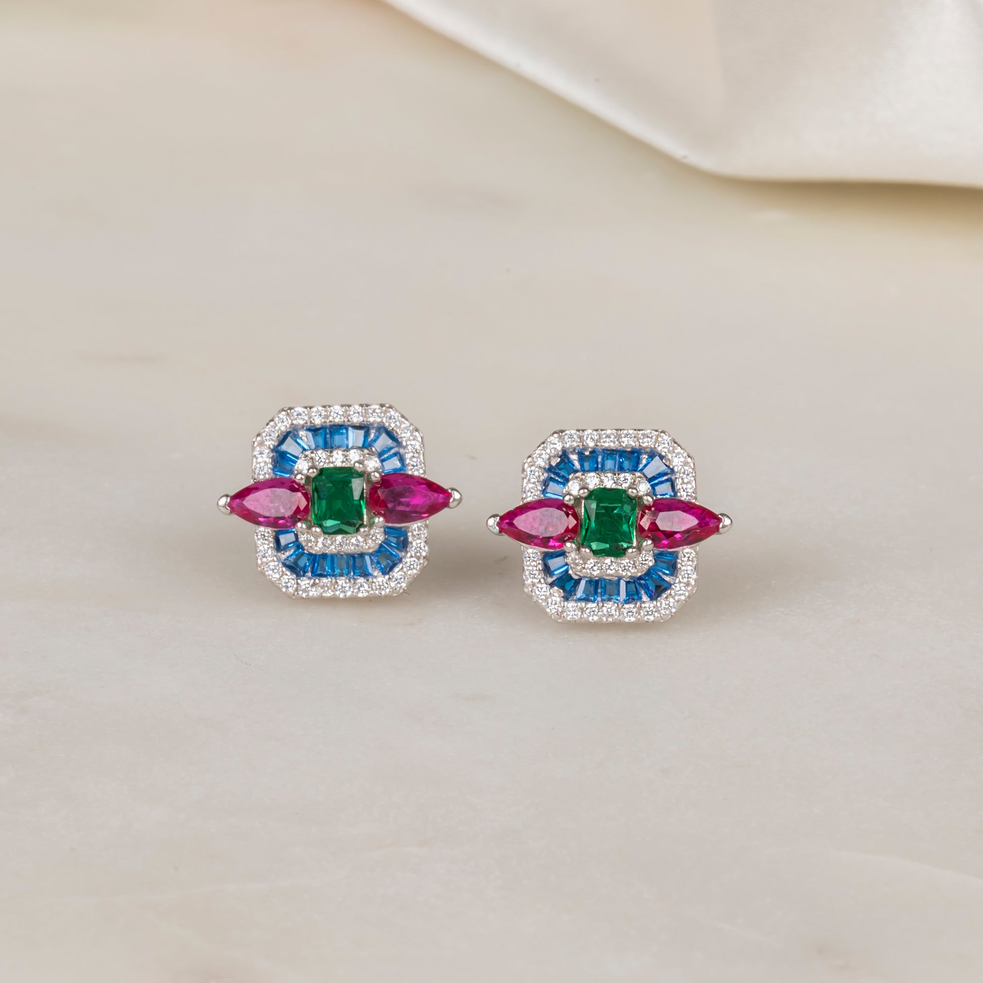 Renkli Baget Taşlı Küpe