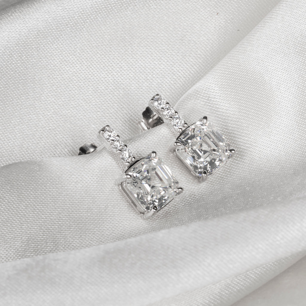 Baget Taşlı Tektaş Küpe