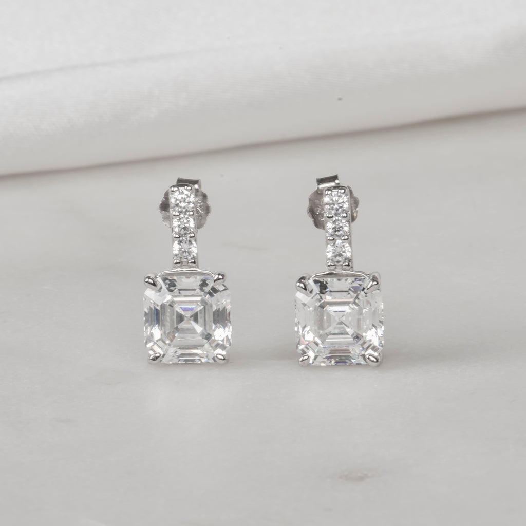 Baget Taşlı Tektaş Küpe