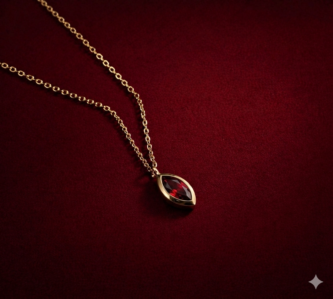 Ocak Red Garnet Birthstone Kolye