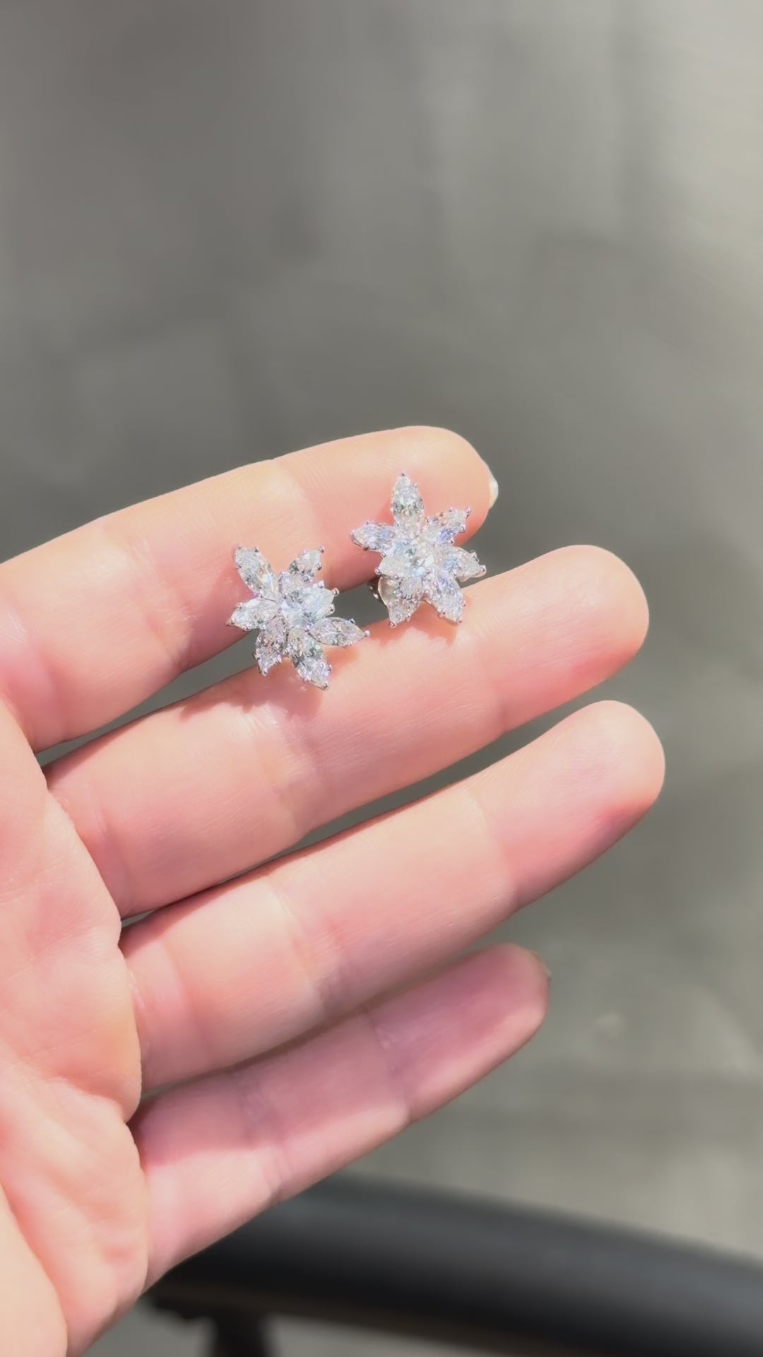 Harry Damla  Mozanit Küpe