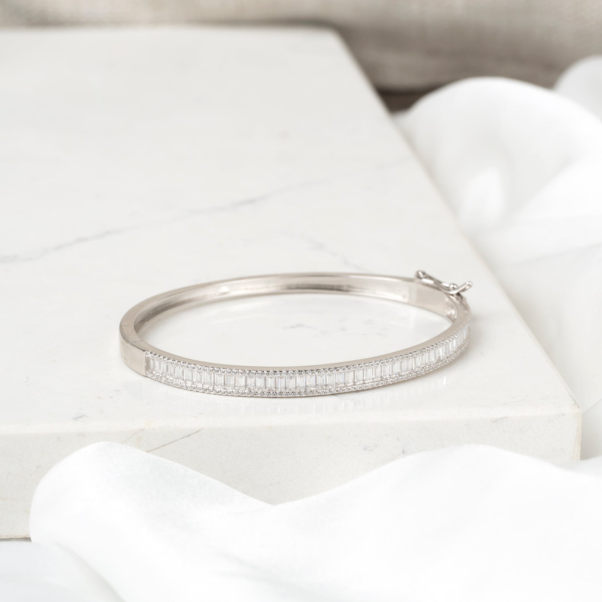 Baget Taşlı Kelepçe Bileklik