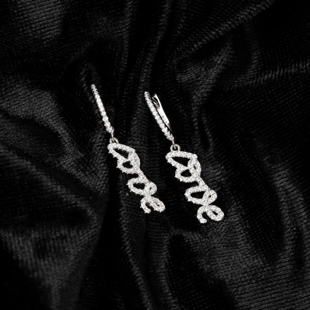 Minimal Taşlı Love Küpe