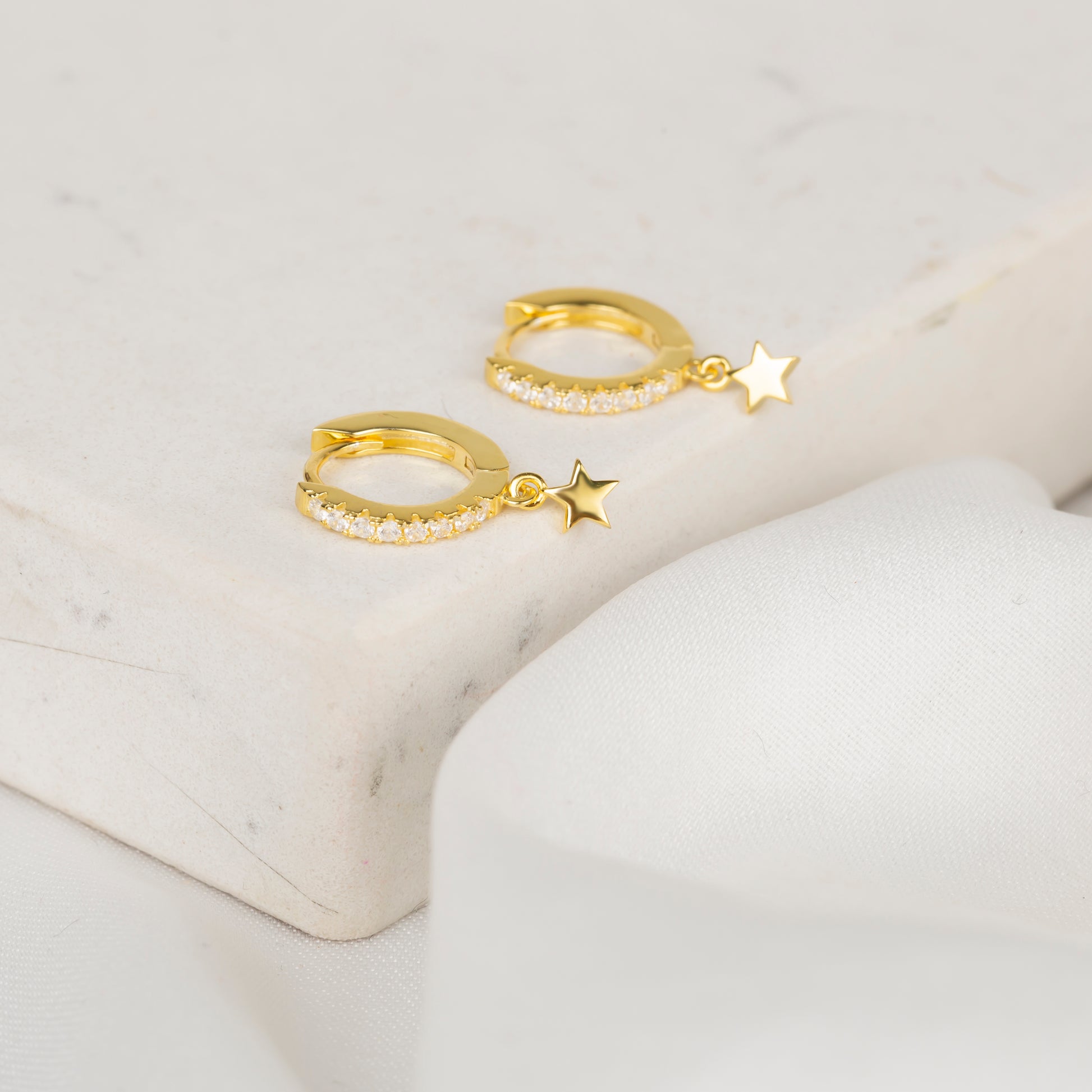 Yıldızlı Halka Küpe