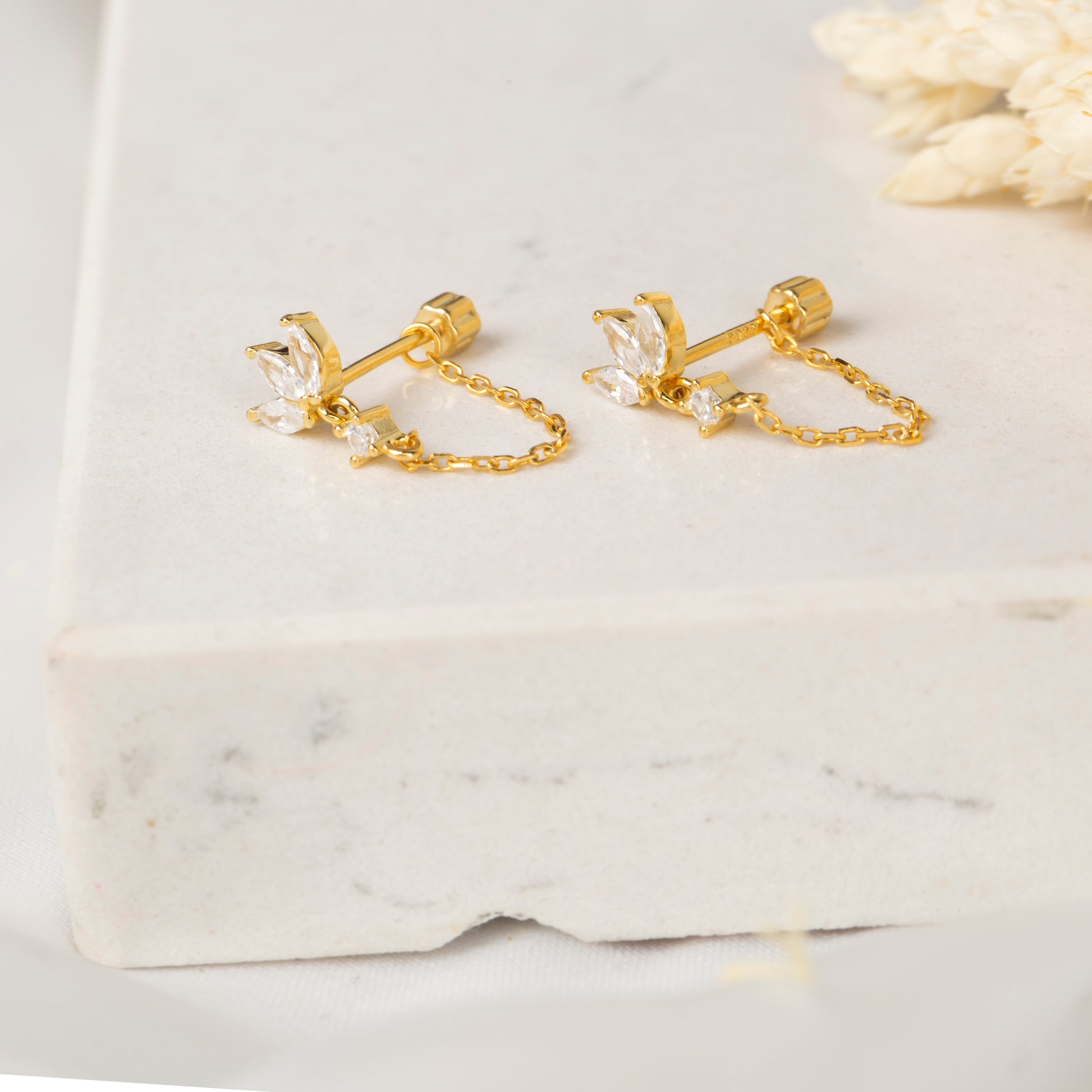 Markiz Taşlı Piercing