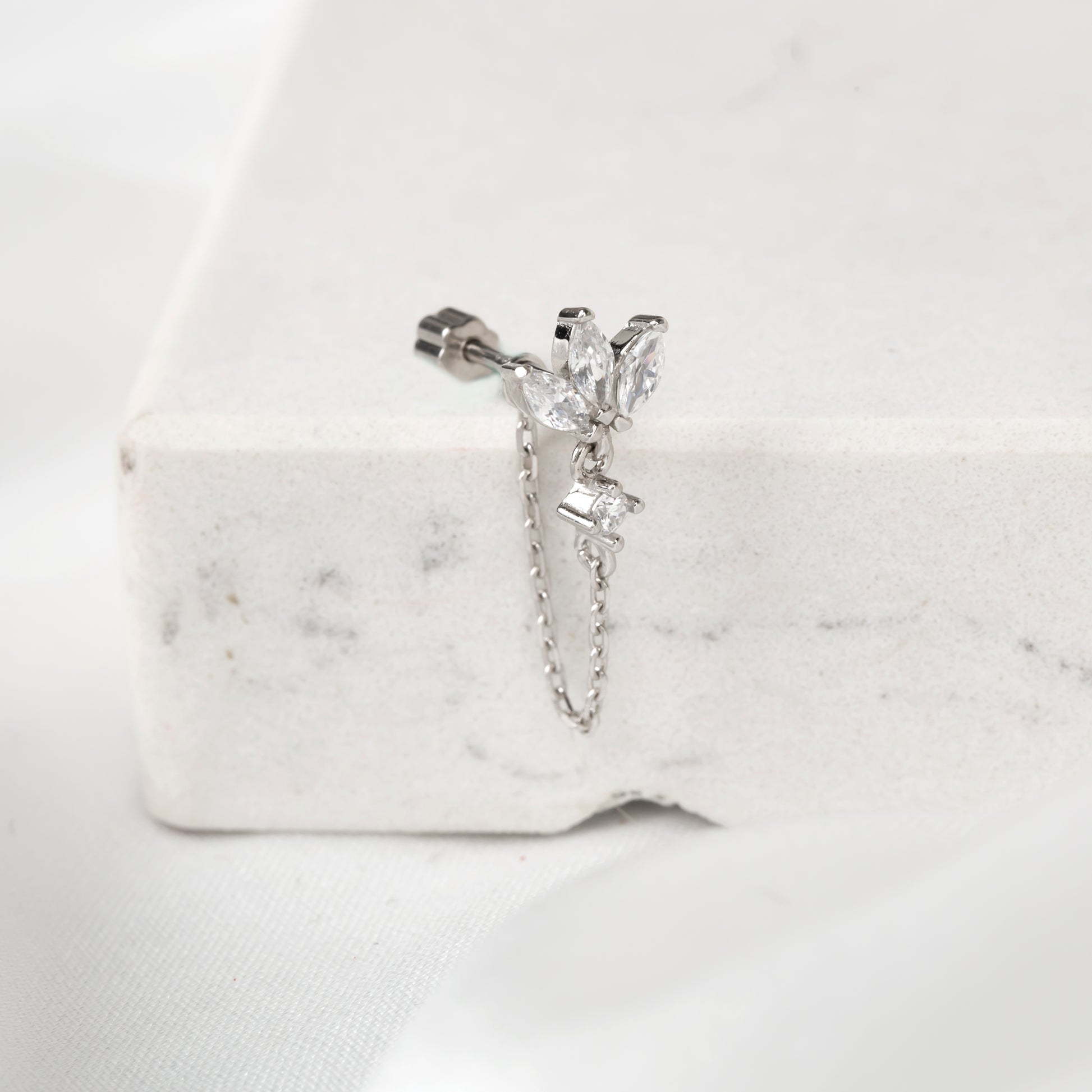 Markiz Taşlı Piercing