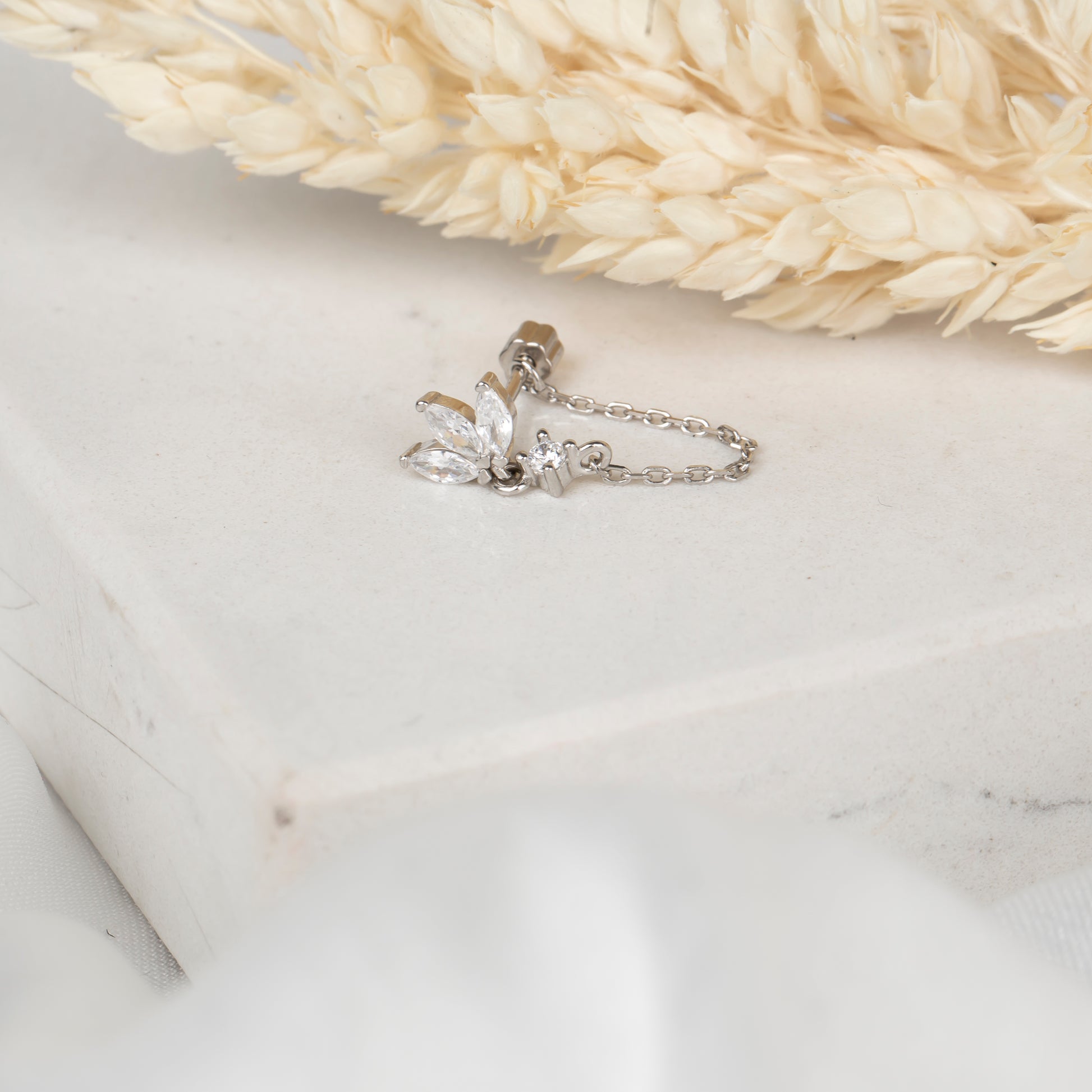 Markiz Taşlı Piercing