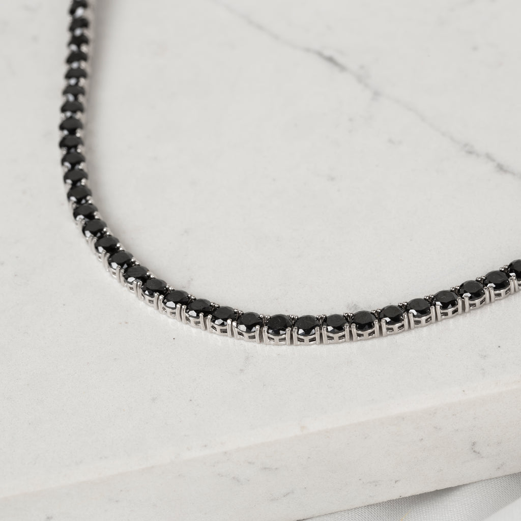 Siyah Taşlı Su Yolu Kolye