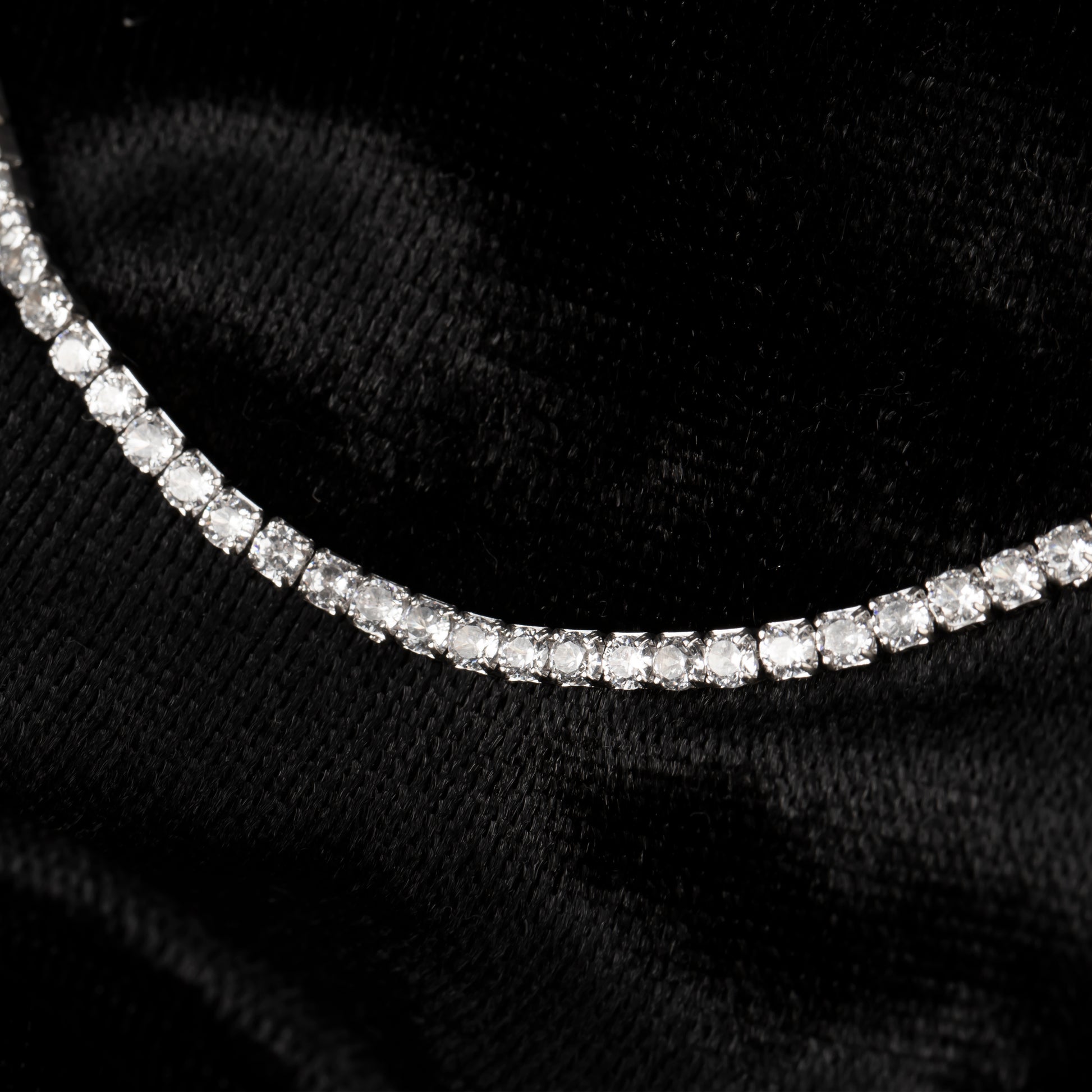 Taşlı Su Yolu Kolye