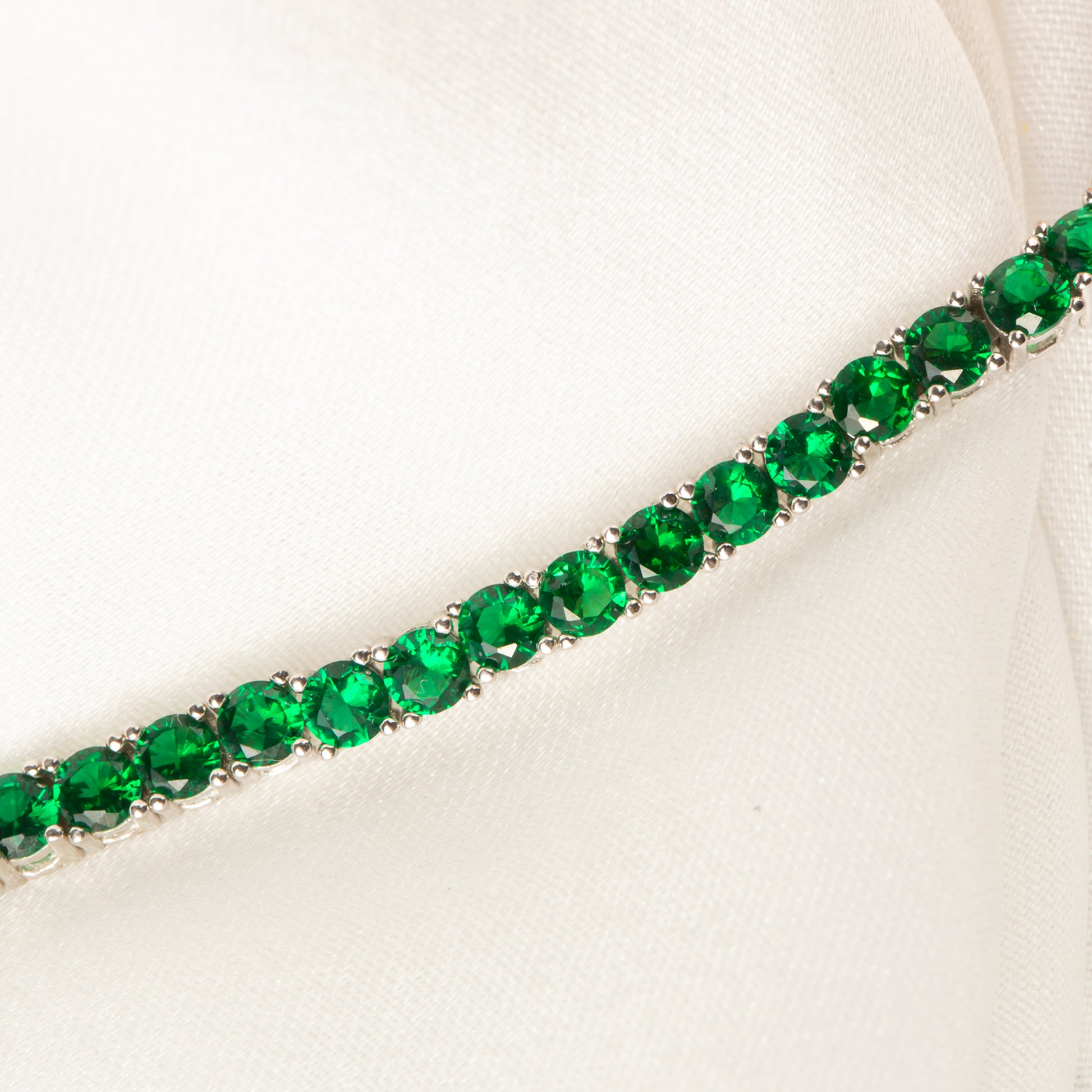 Yeşil Taşlı Su Yolu Bileklik