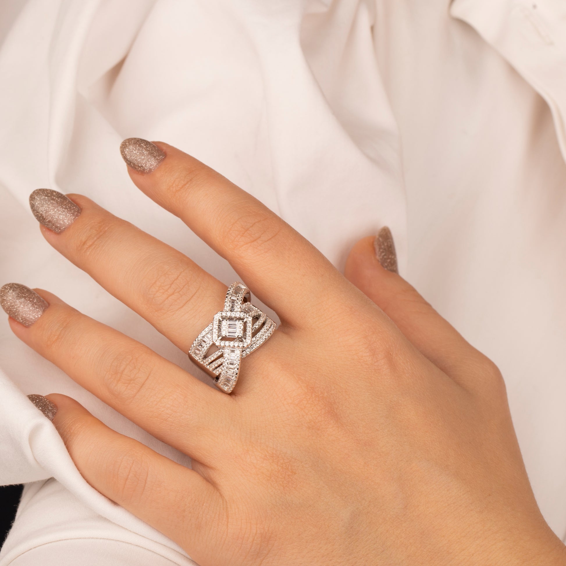 Baget Taşlı Yüzük