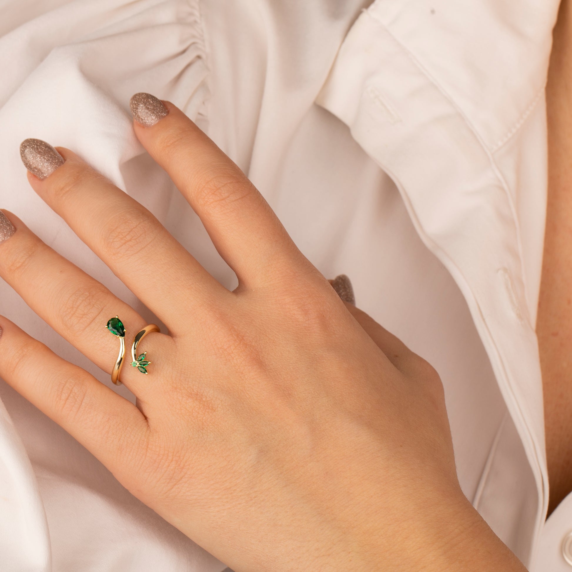 Minimal Damla Taşlı Yüzük