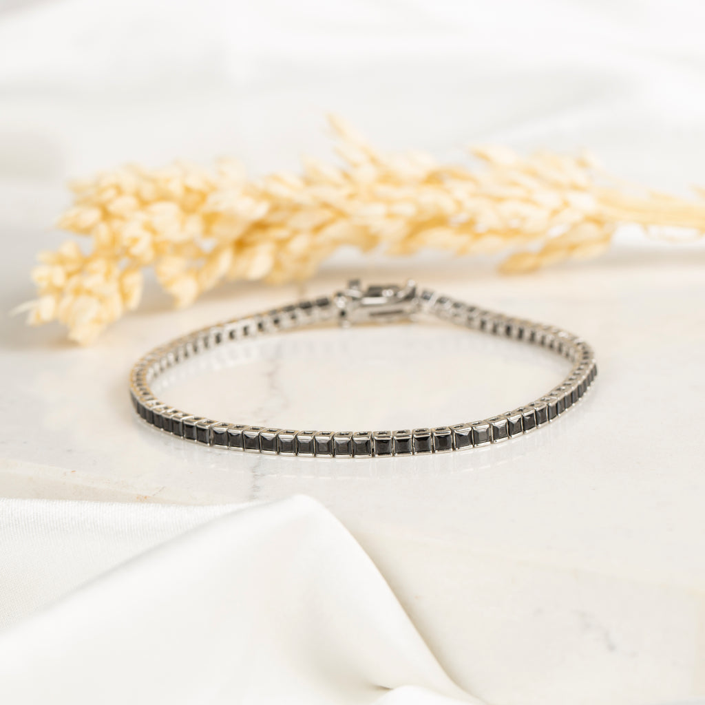 Cusshion Siyah Taşlı Su Yolu Bileklik