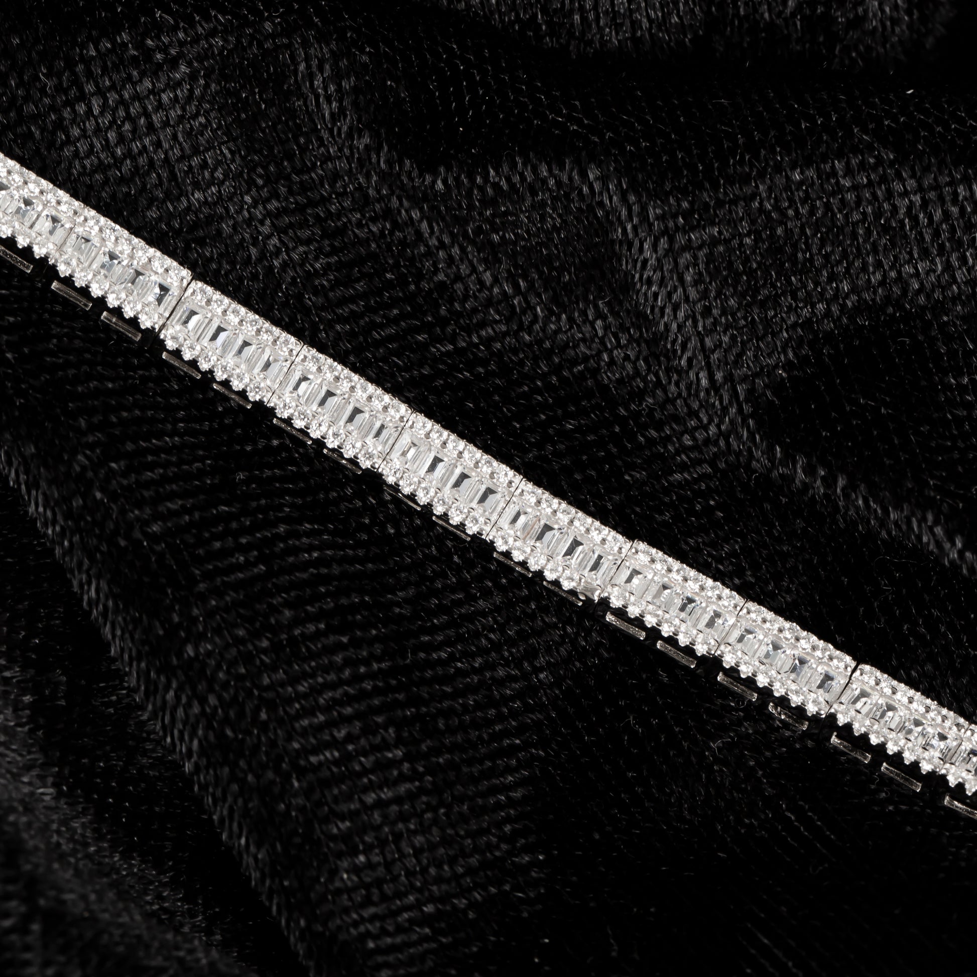 Baget Taşlı Su Yolu Bileklik