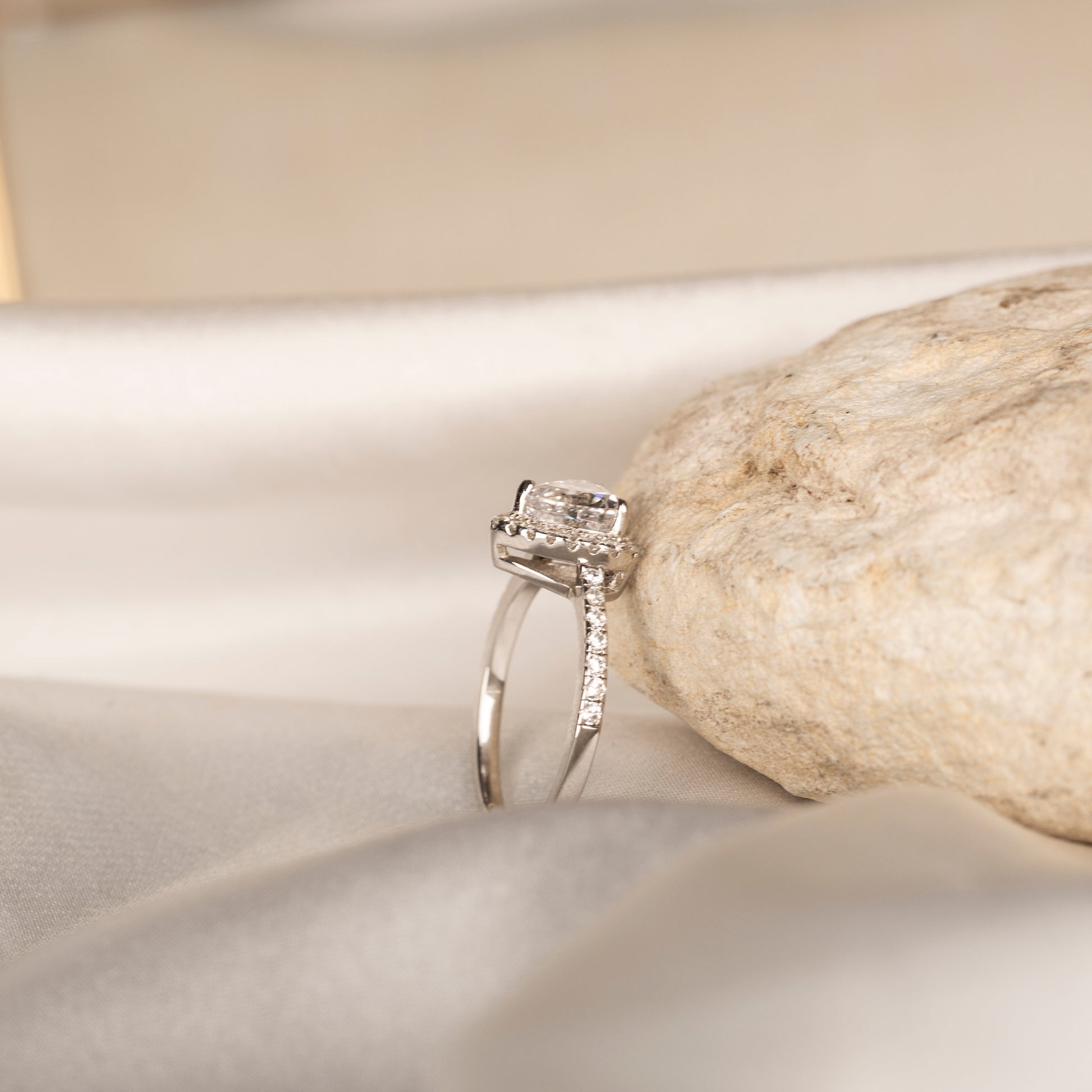 Kalp Tektaş Yüzük