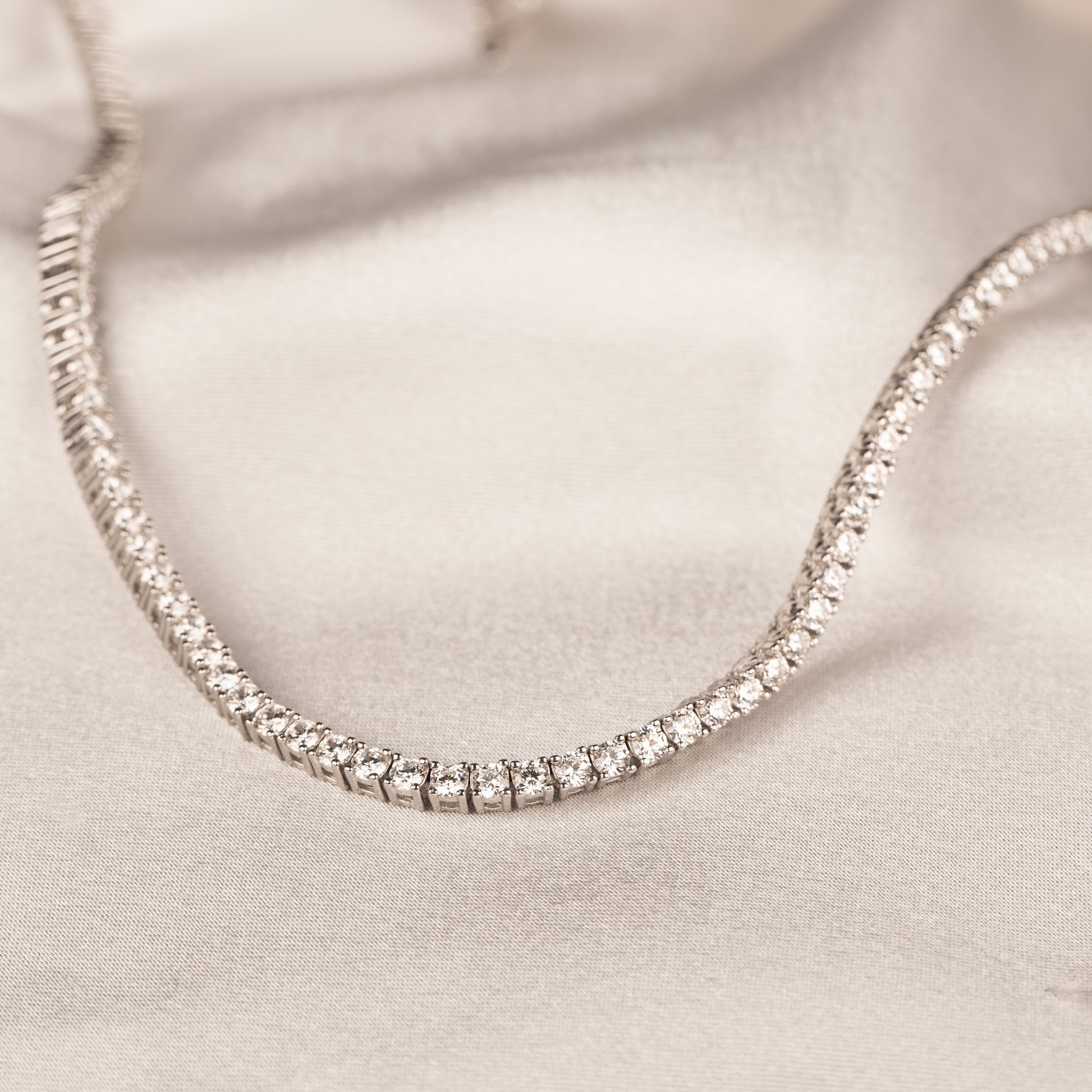 Taşlı Su Yolu Kolye